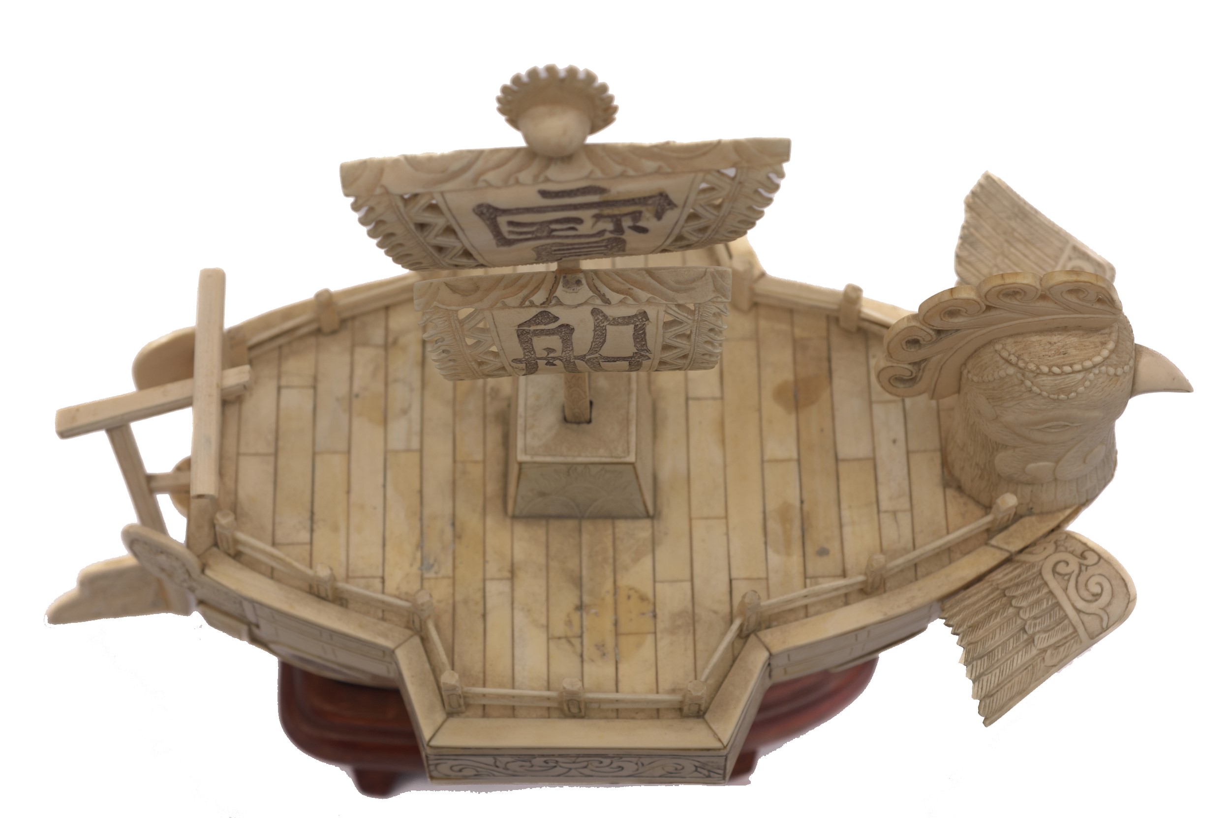 Veliero cinese in osso