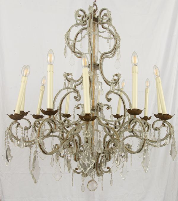 Lampadario a dodici bracci
