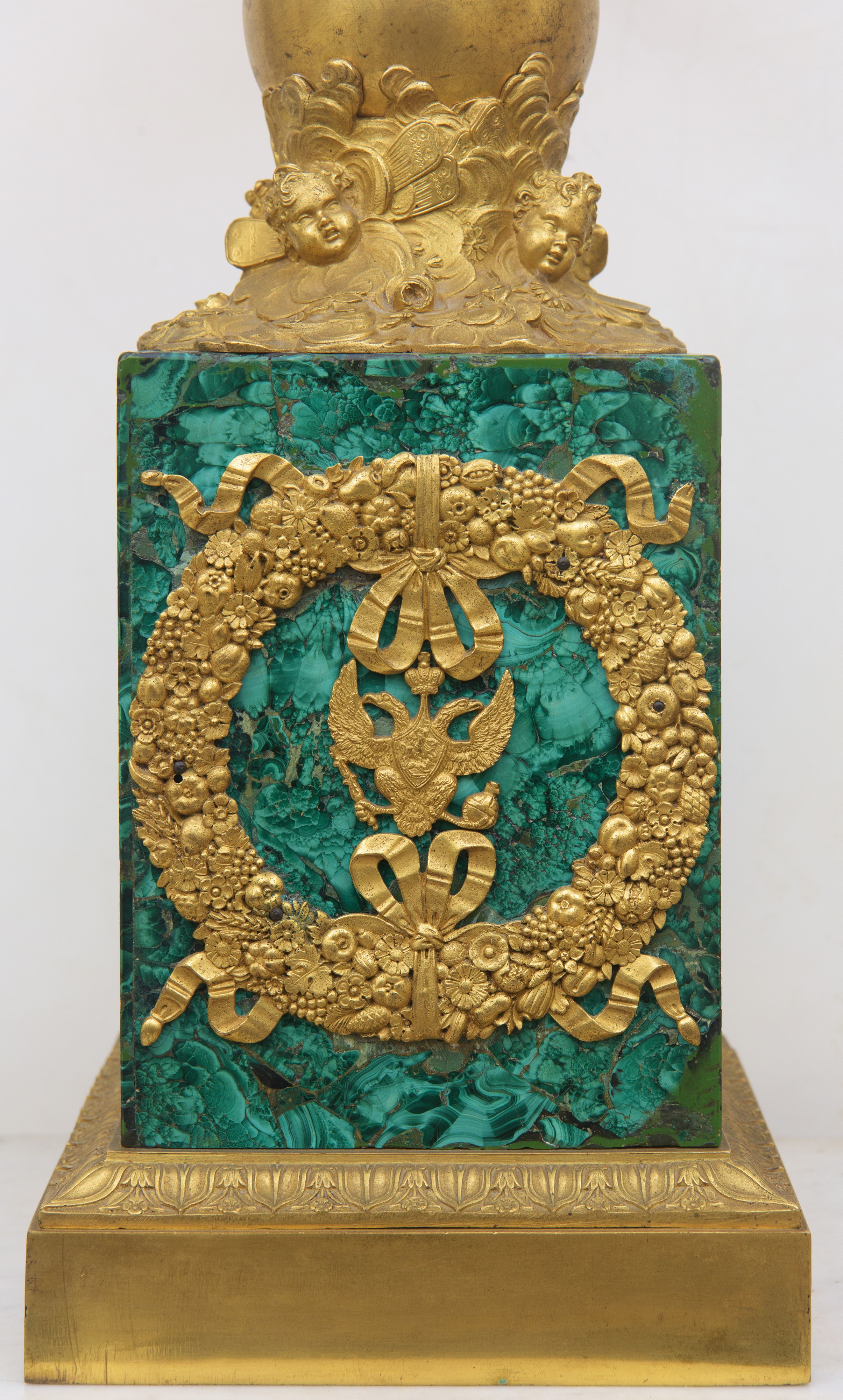 Pierre Philippe Thomire - Coppia di Candelabri con Vittorie Alate a Sette Fiamme