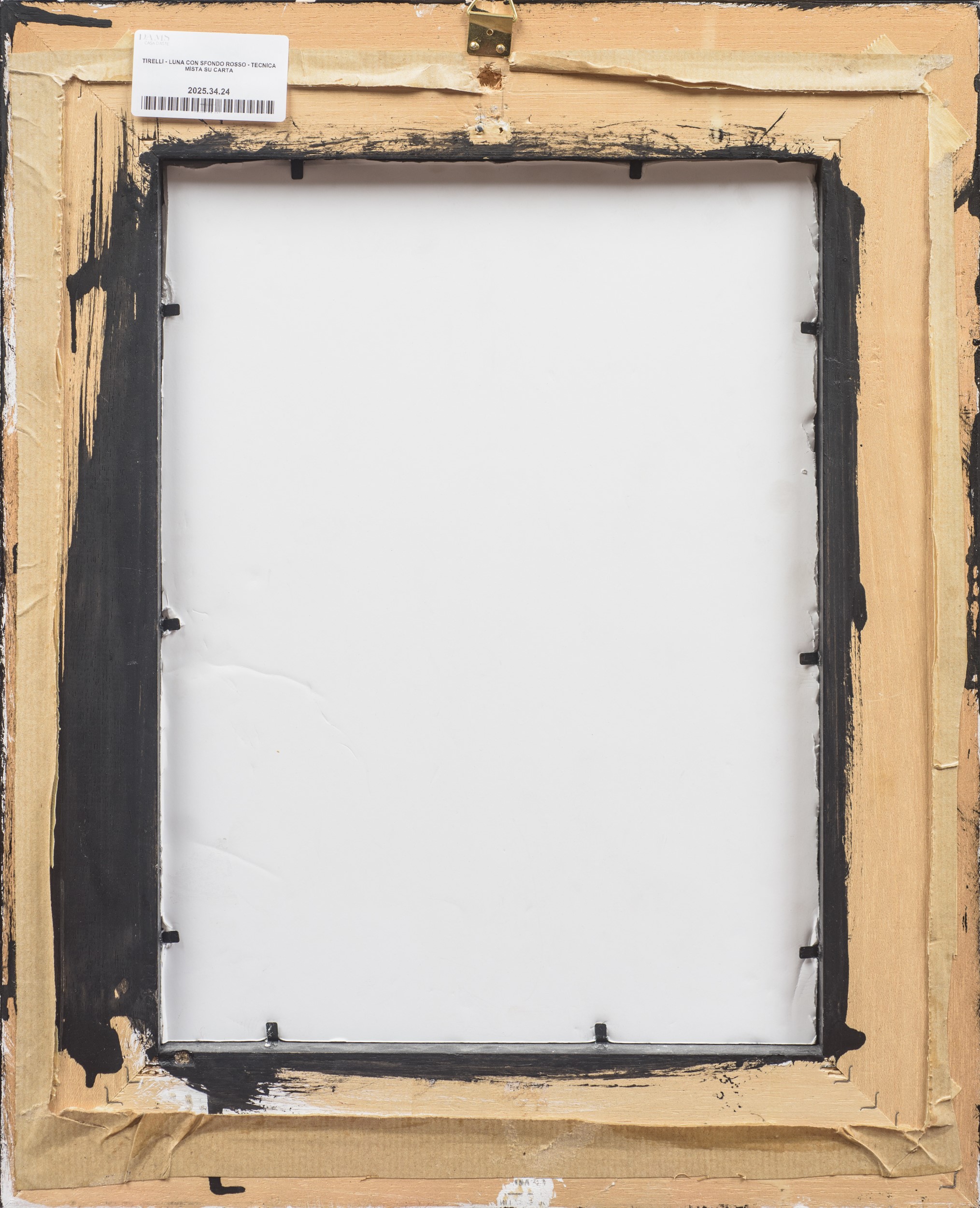 Luna con sfondo rosso