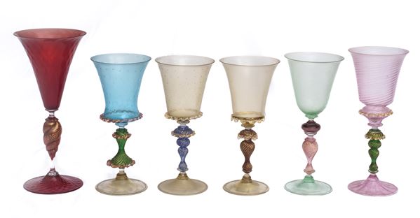 Set di 5 bicchieri e una coppa