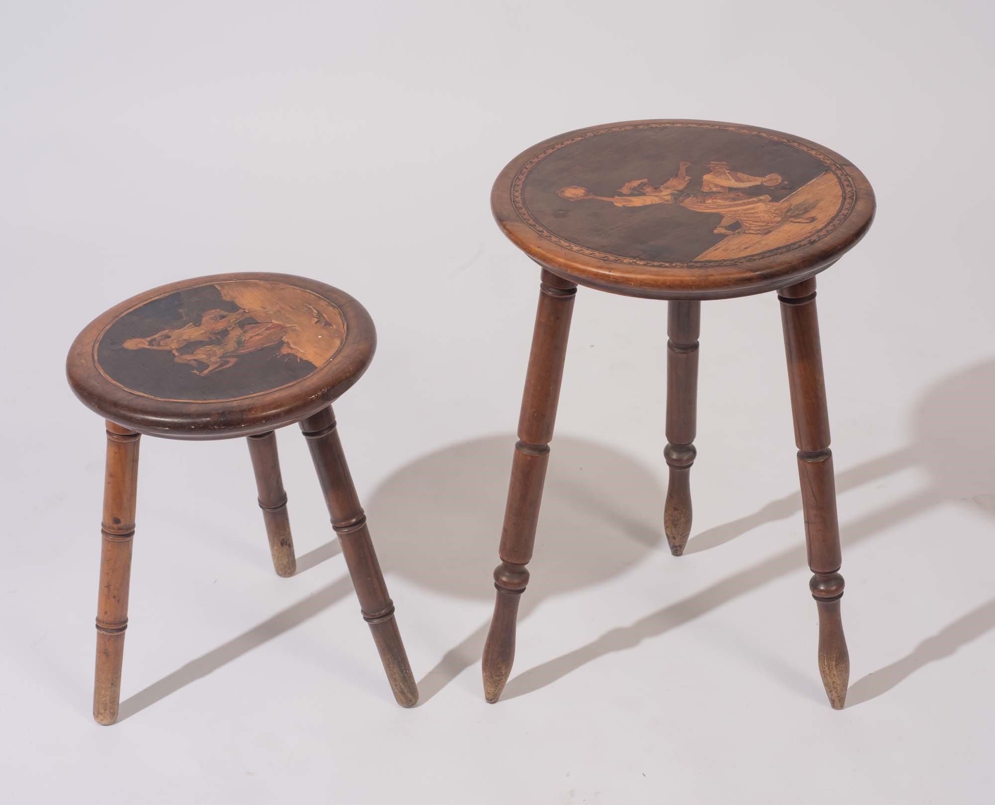 Due sgabelli sorrentini