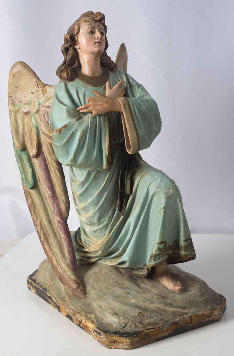 Angelo in cartapesta policroma