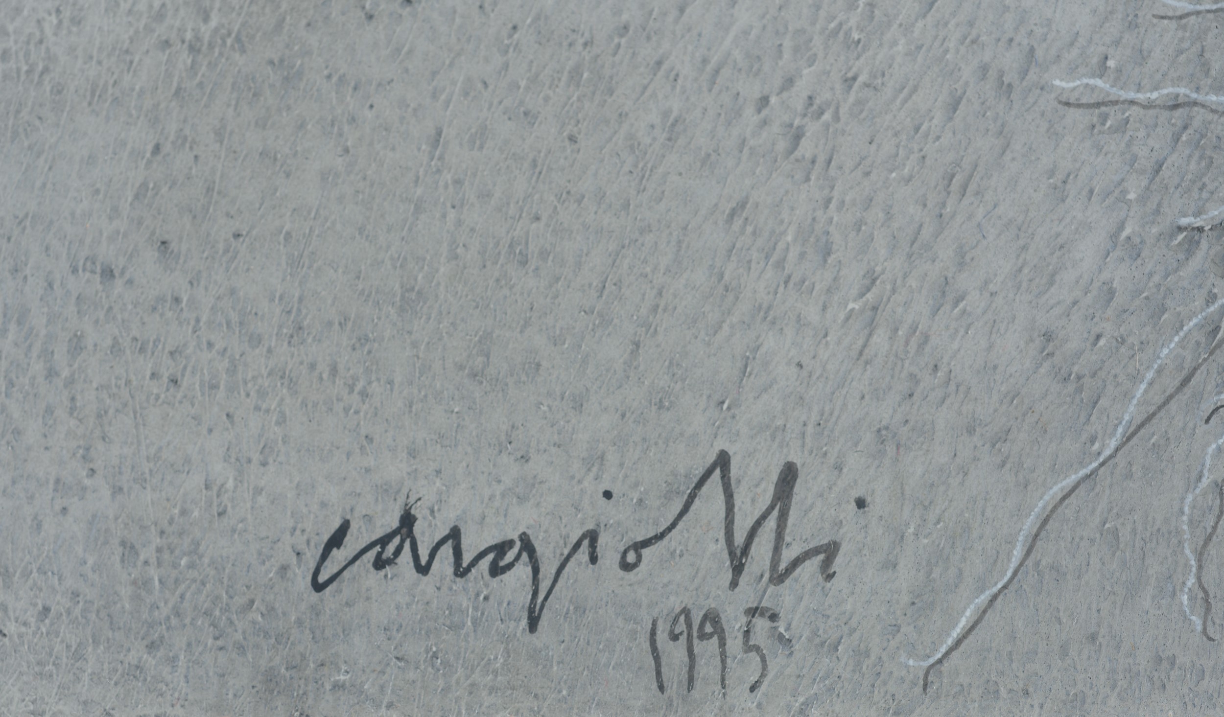 Sullo sfondo ancora il mare