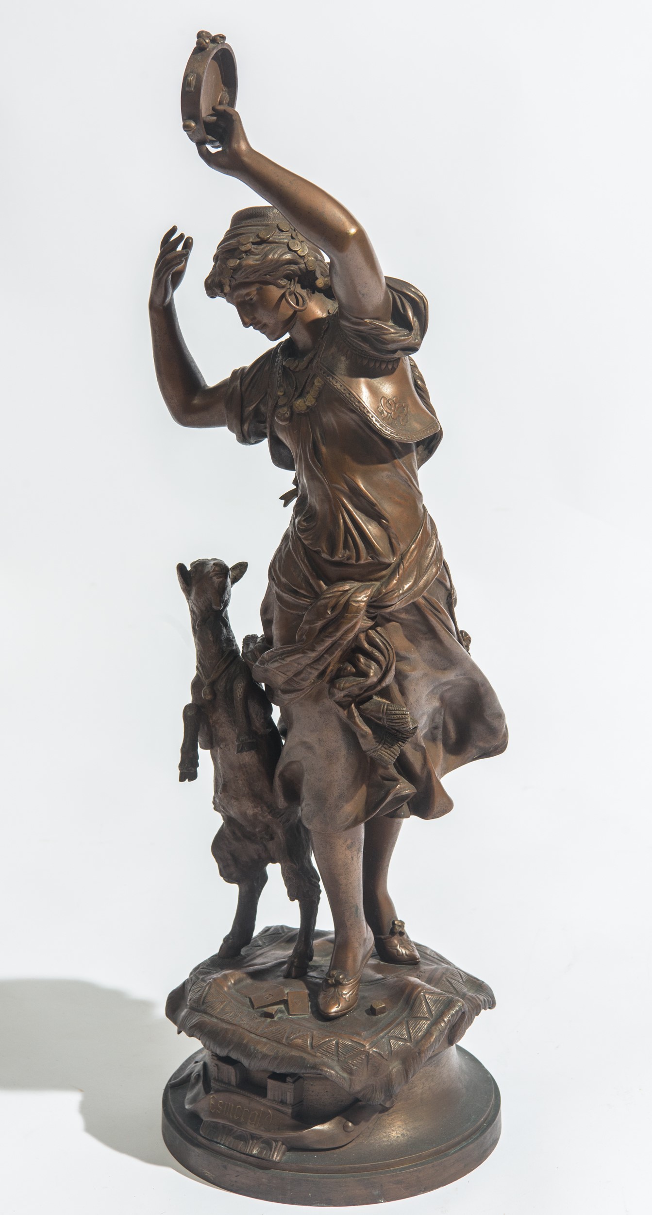 Scultura raffigurante Esmeralda