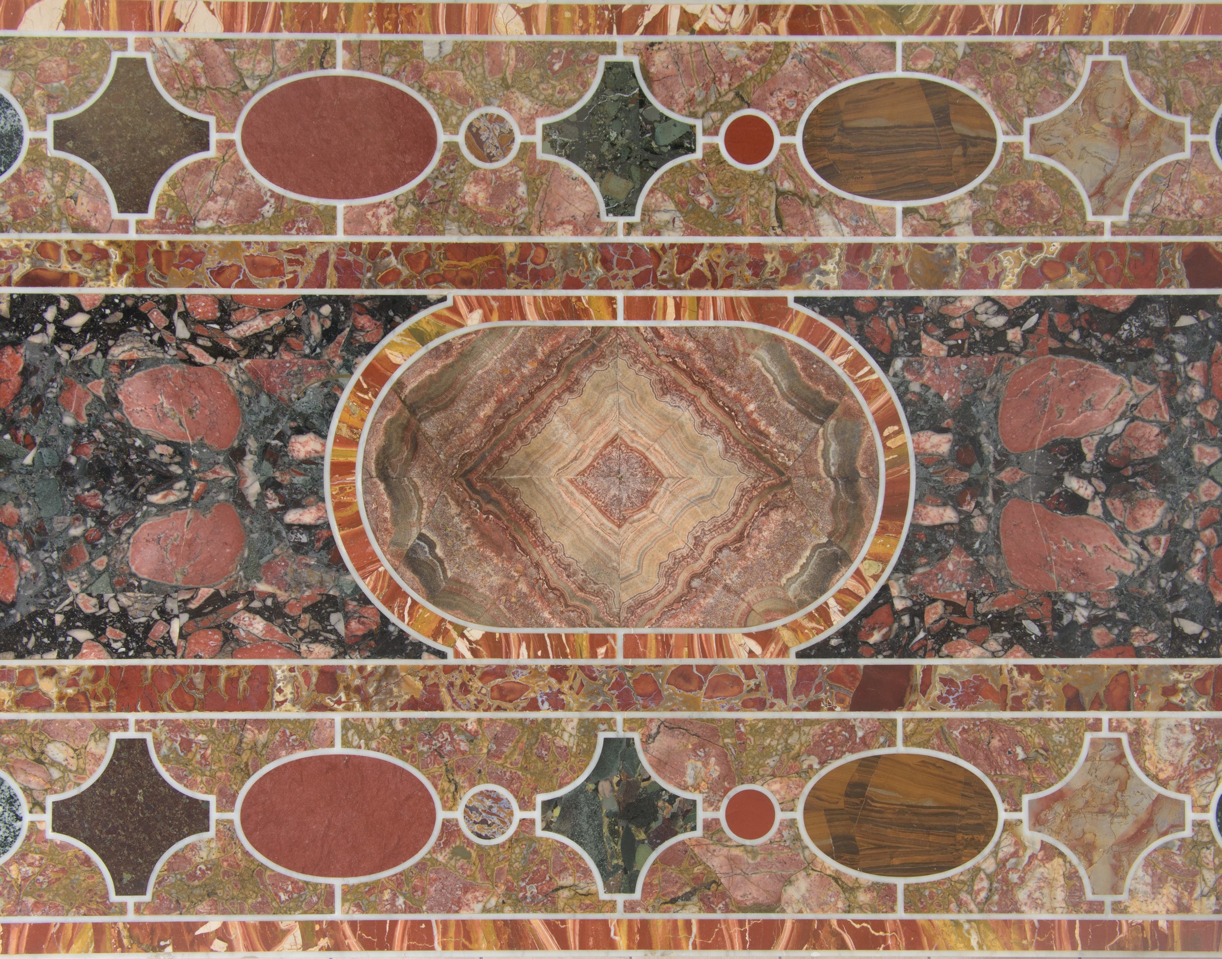 Piano in marmo con coppia di basamenti