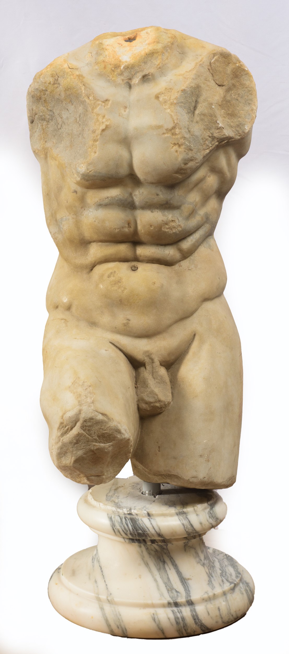 Raro torso in marmo bianco di Carrara