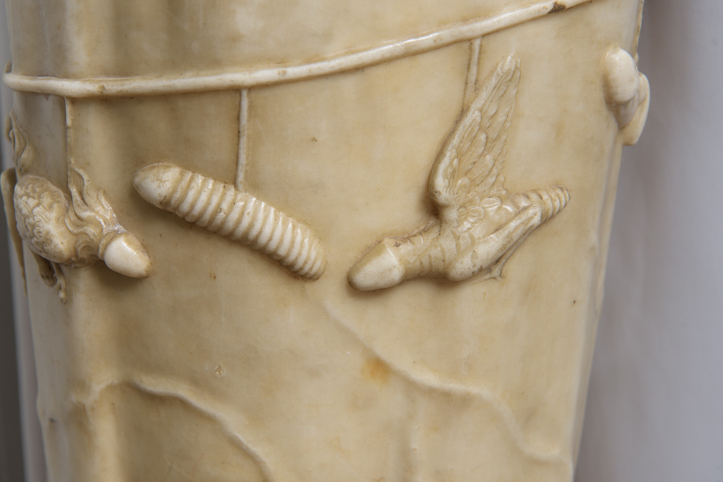 Monumentale scultura in marmo bianco statuario