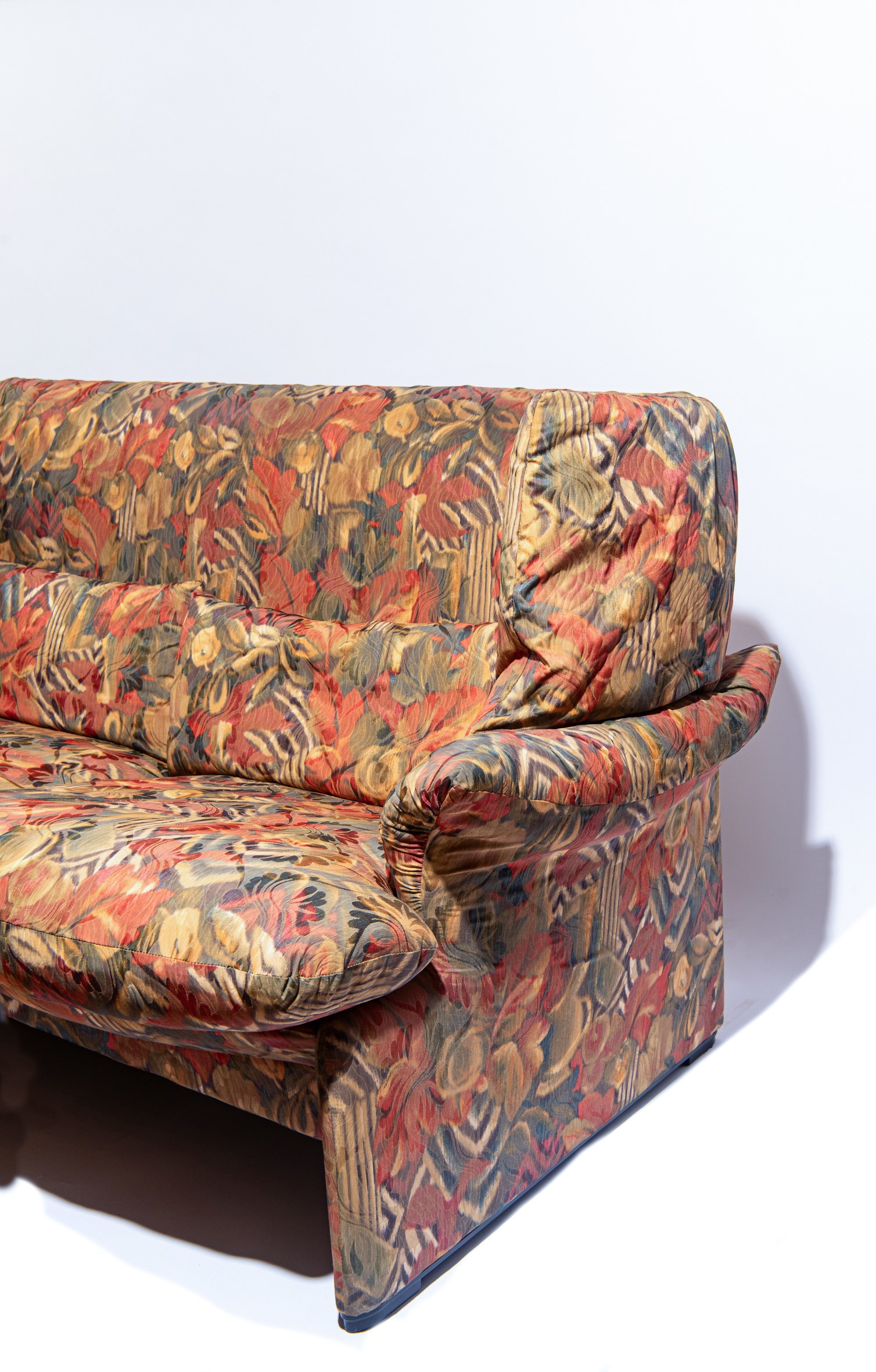 Coppia di poltrone e divano, mod. "Portovenere"