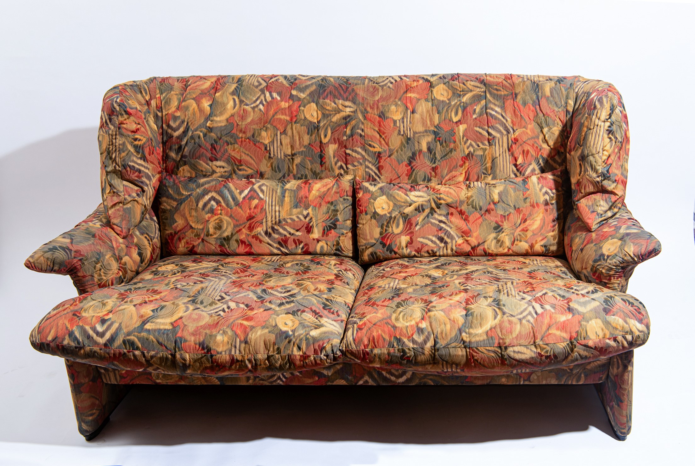 Coppia di poltrone e divano, mod. "Portovenere"