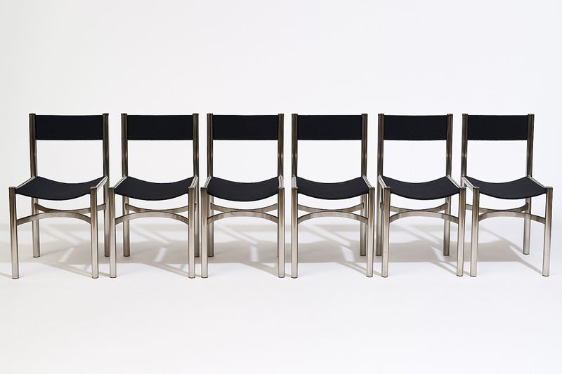 Design Industriale Dada, Sei sedie in acciaio e tessuto
