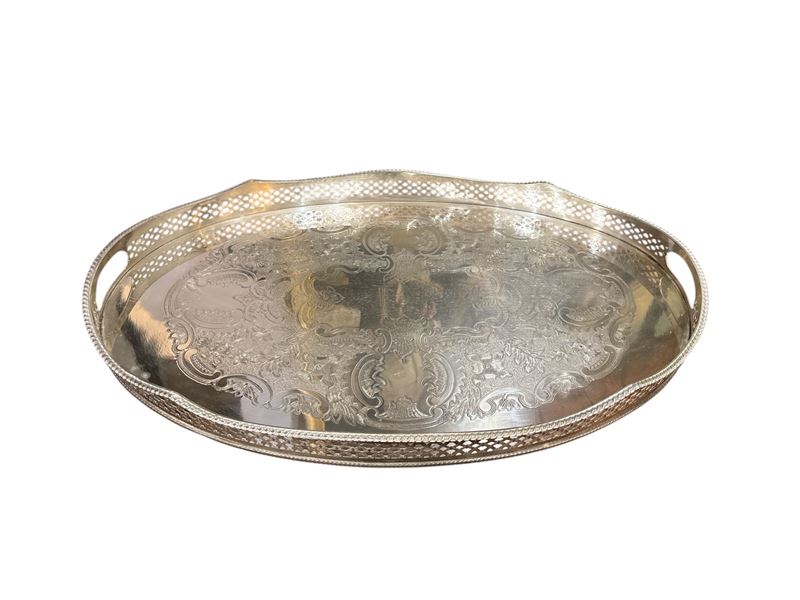 Vassoio in metallo argentato