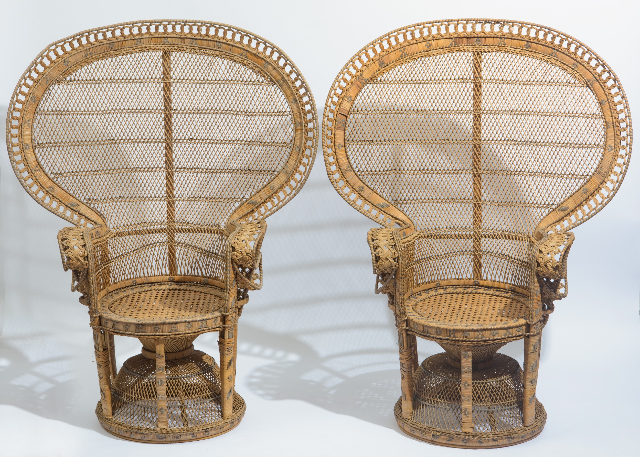 Coppia di poltrone modello "Peacock"