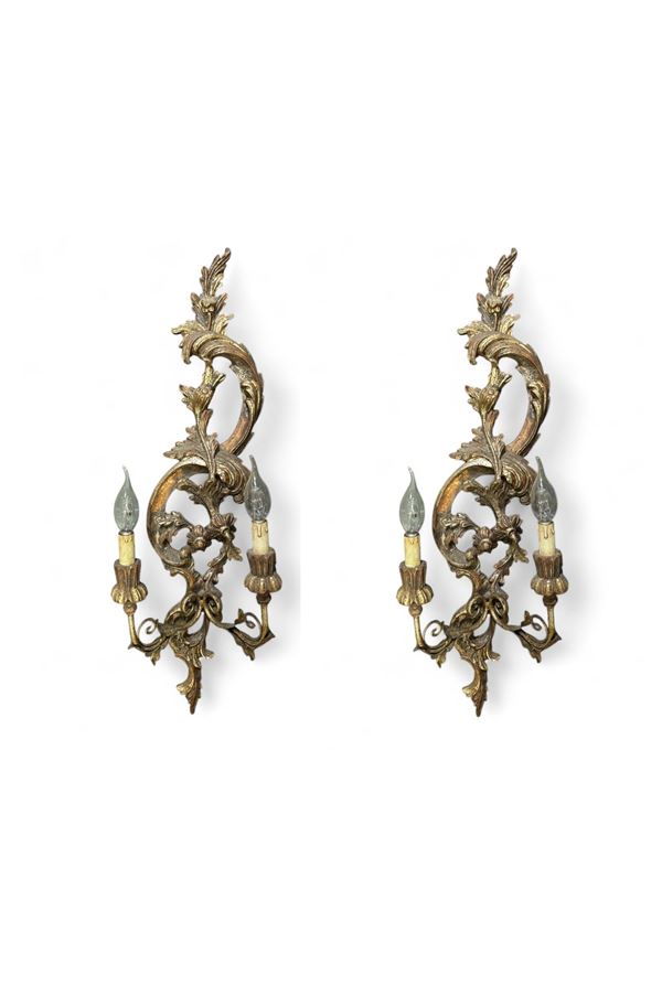 Coppia di appliques