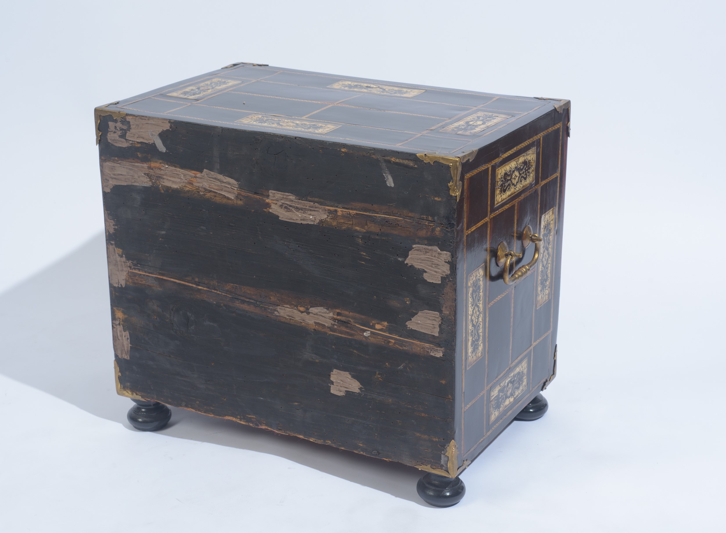 Monetiere/stipo da tavolo