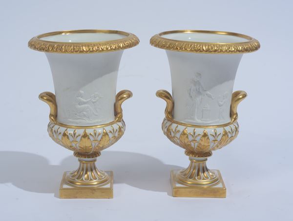 Coppia di piccoli vasi a cratere 