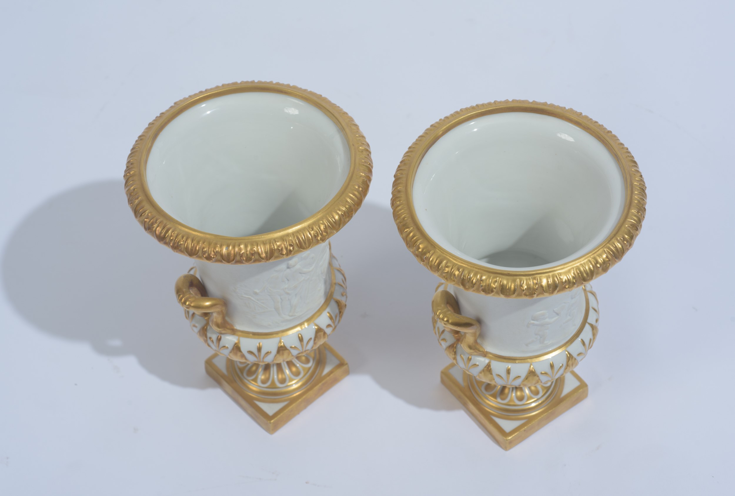 Coppia di piccoli vasi a cratere