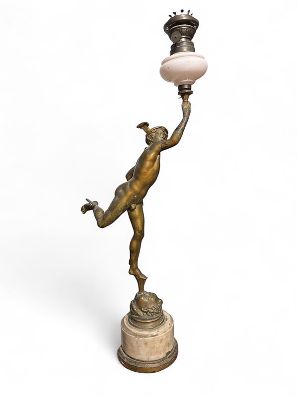 Lampada da appoggio raffigurante Mercurio