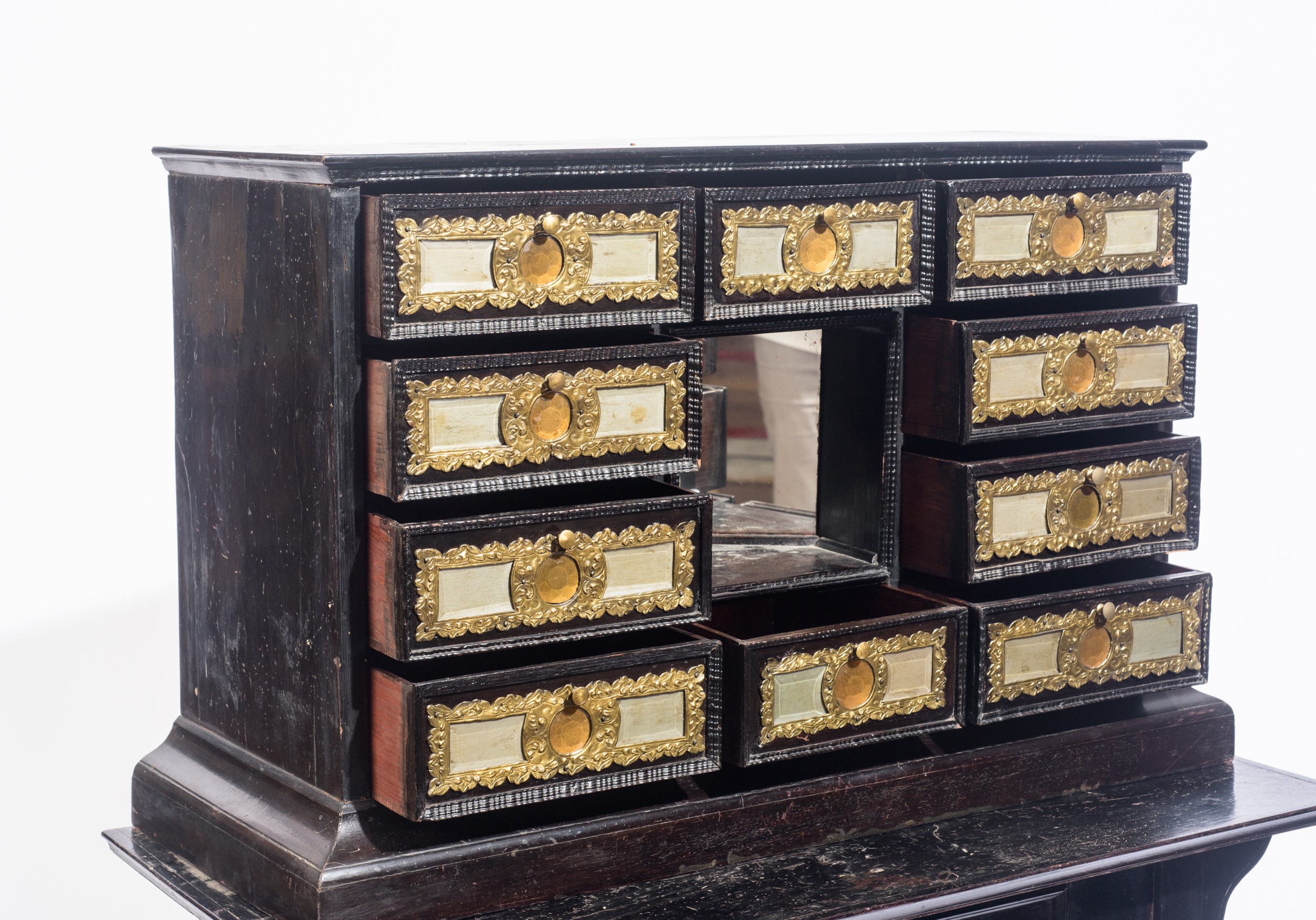 Stipo in legno ebanizzato