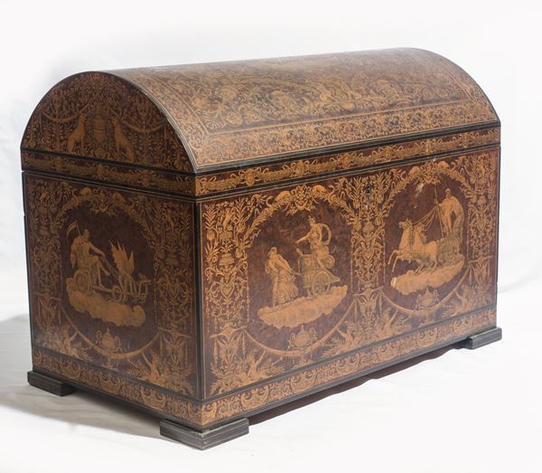 Baule ornamentale