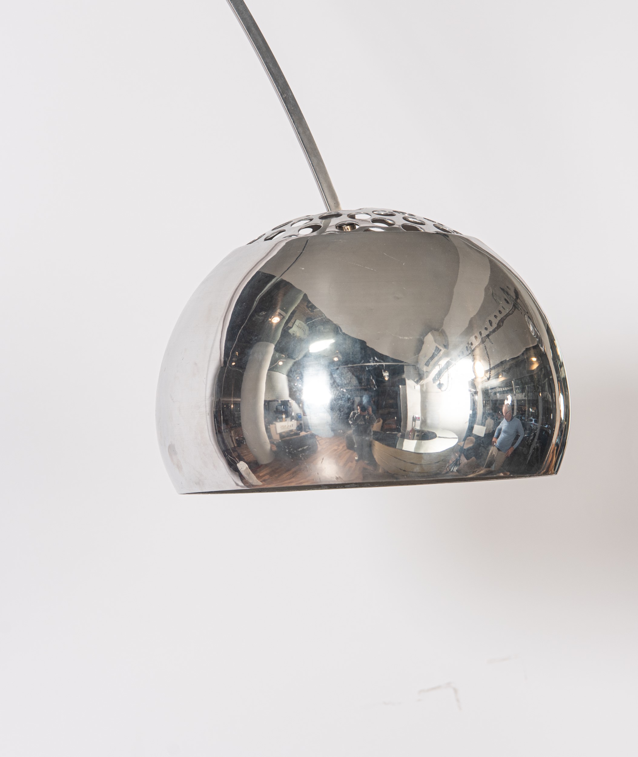 Achille Castiglioni - Lampada da terra mod. 'Arco' in alluminio e marmo