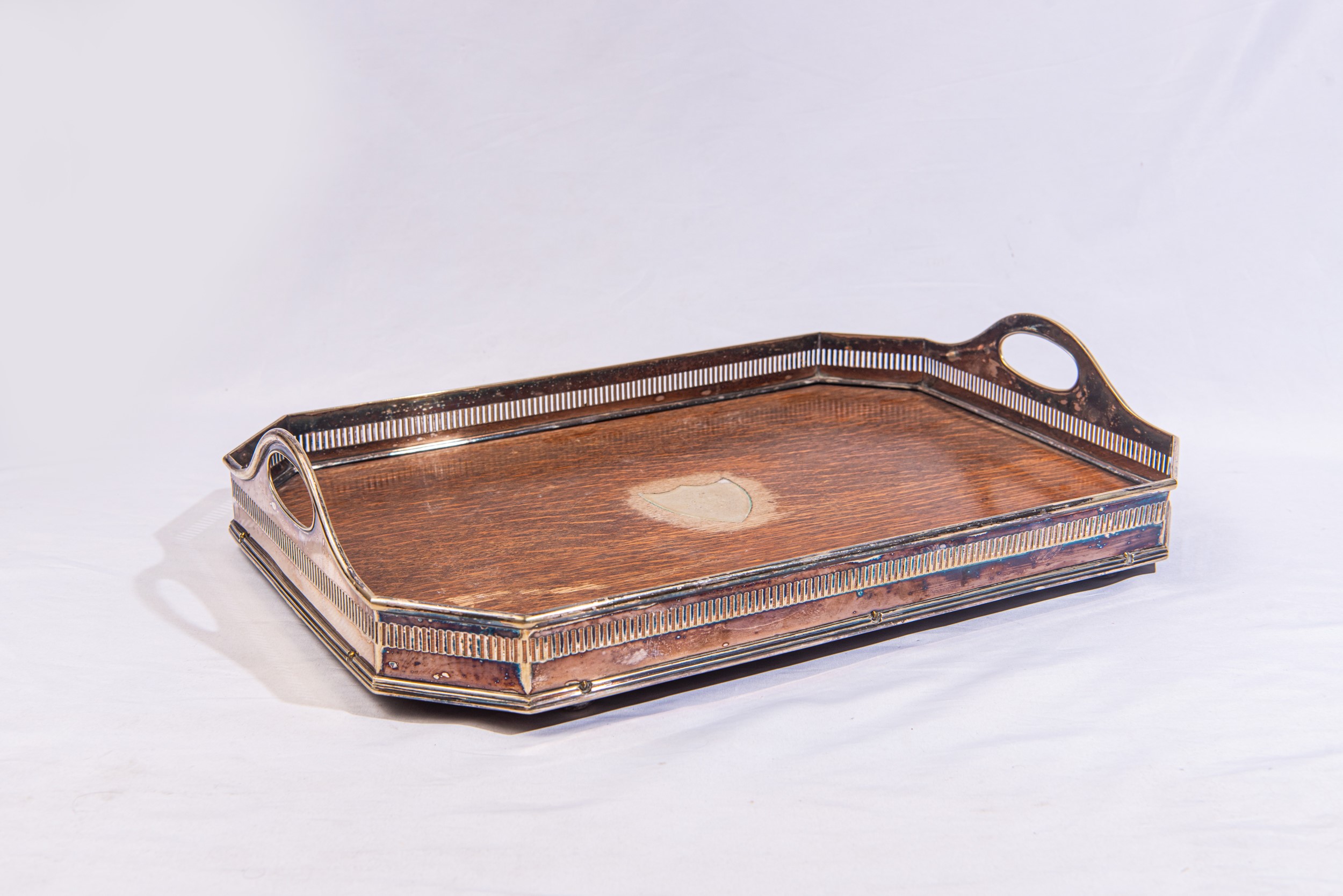 Guantiera in Sheffield