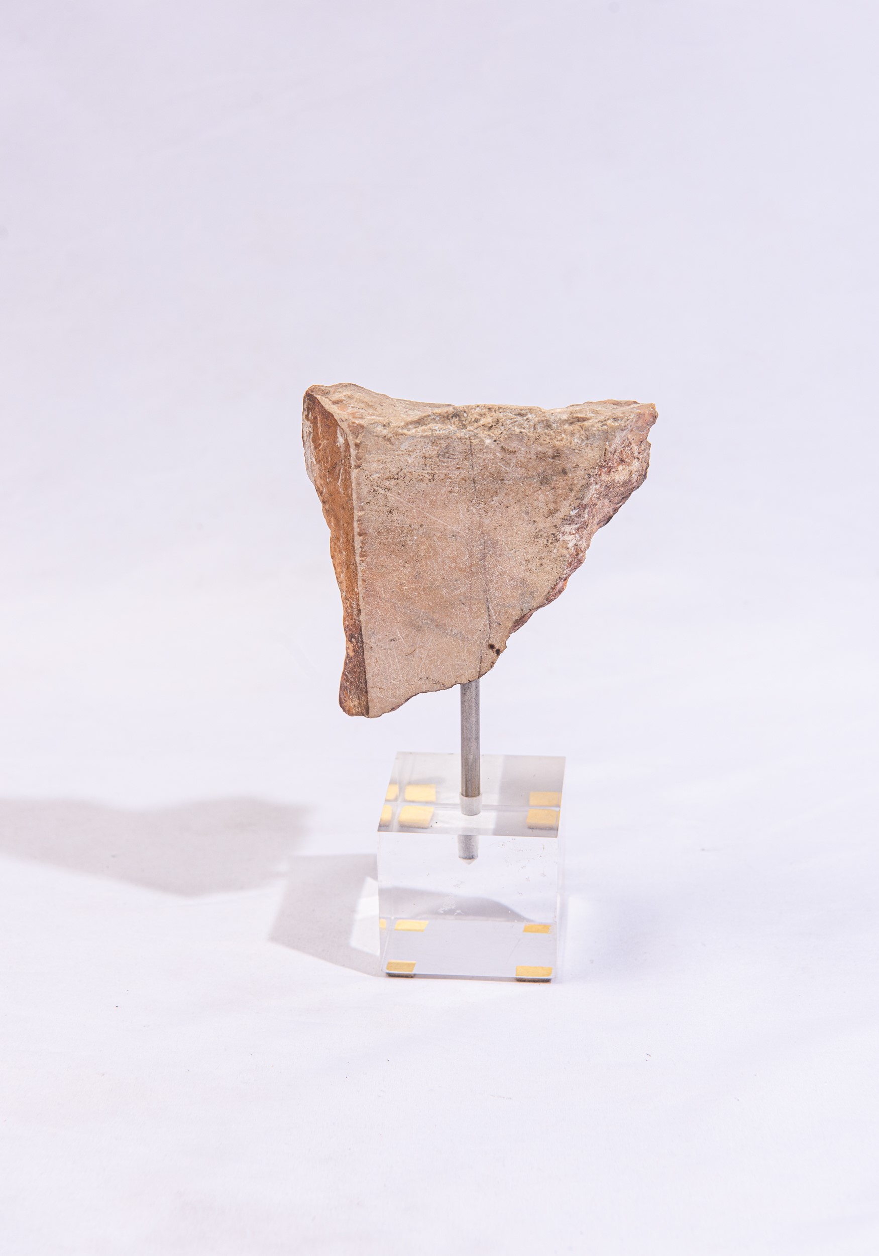 Frammento in marmo, mascherone in giallo antico di Numidia