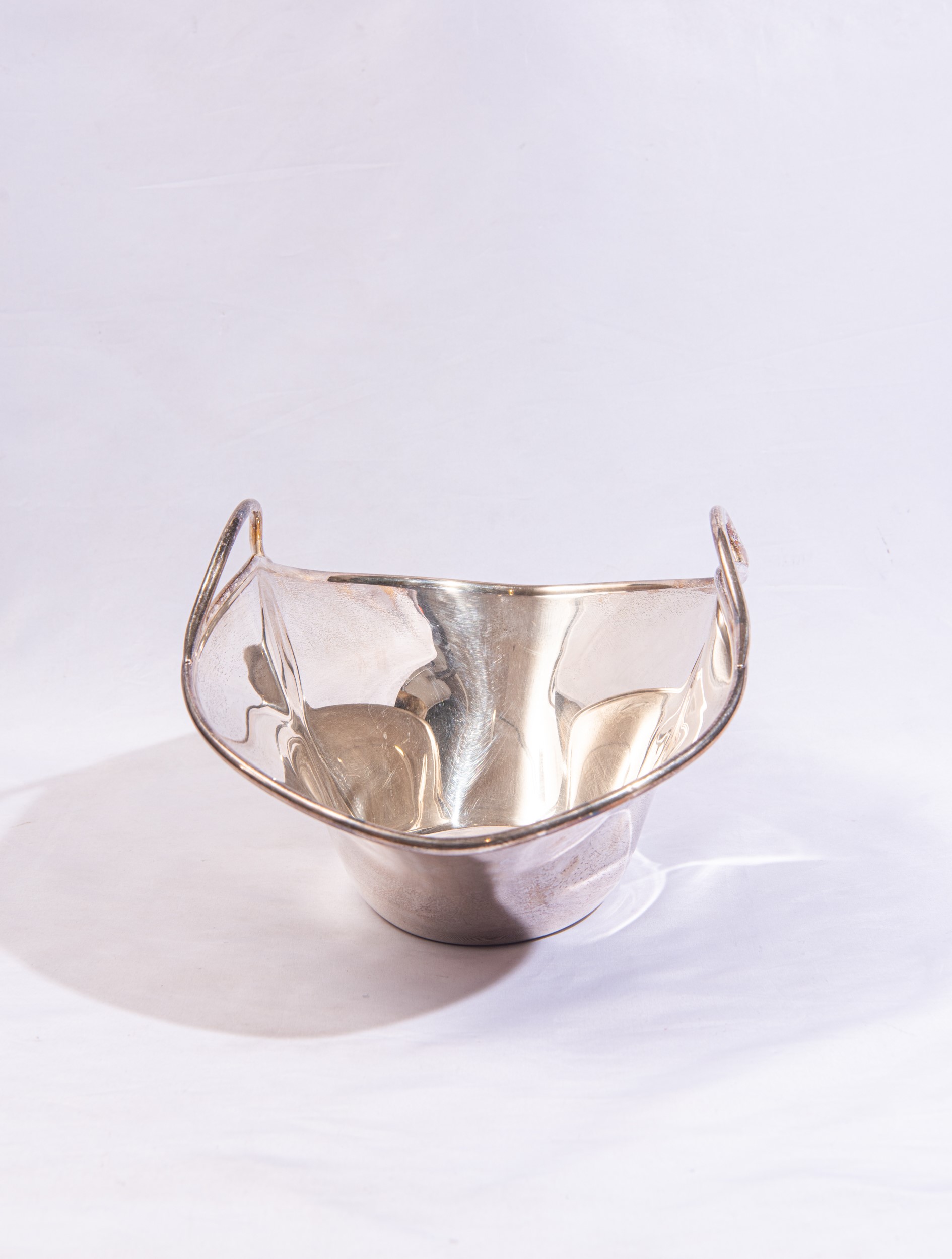 Cesto in metallo argentato