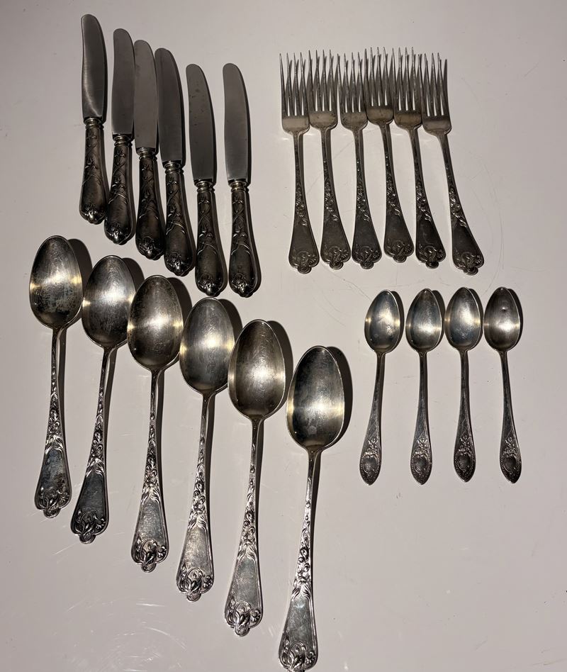 Parte di servizio in argento 800