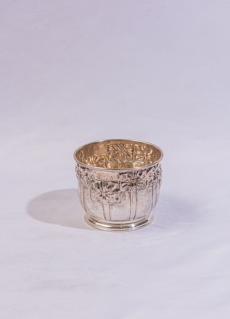 Coppetta circolare in argento