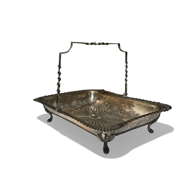Cestino decorato in metallo argentato, Inghilterra, fine XIX - inizio XX secolo