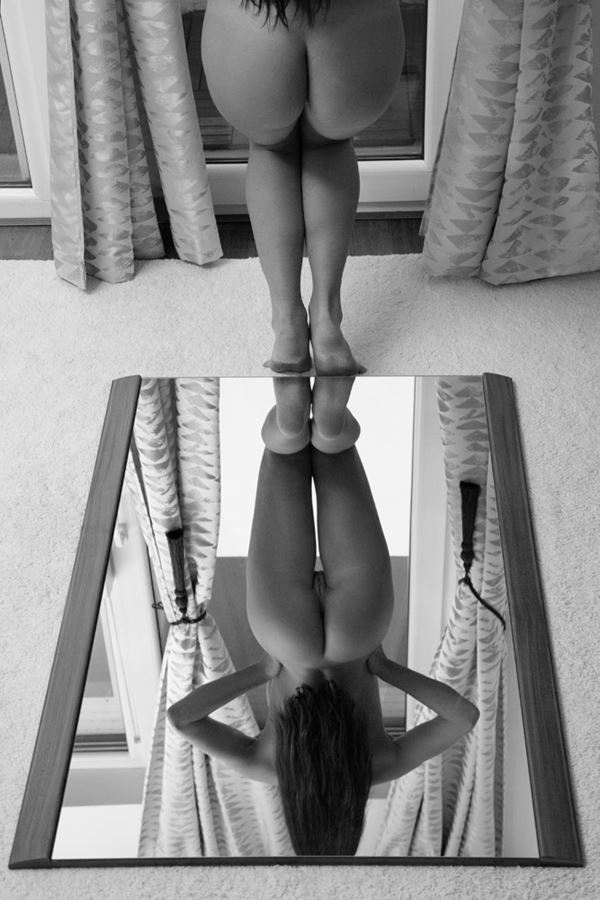 Majo Jurčík - Mirror on the floor