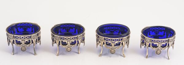 Quattro saliere in argento