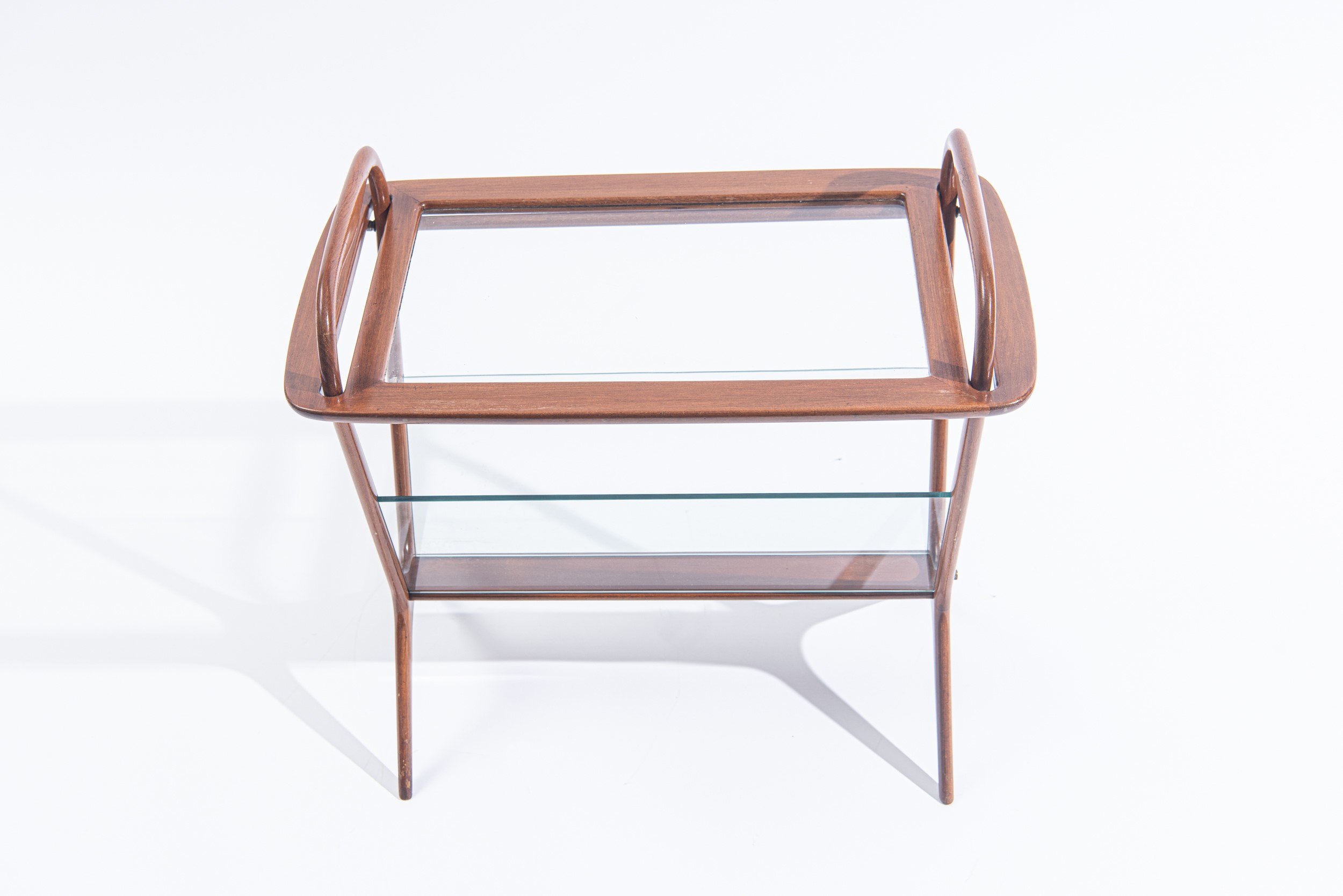 Ico Parisi - Tavolino portariviste, mod. 221, legno di mogano e cristallo molato, 1954