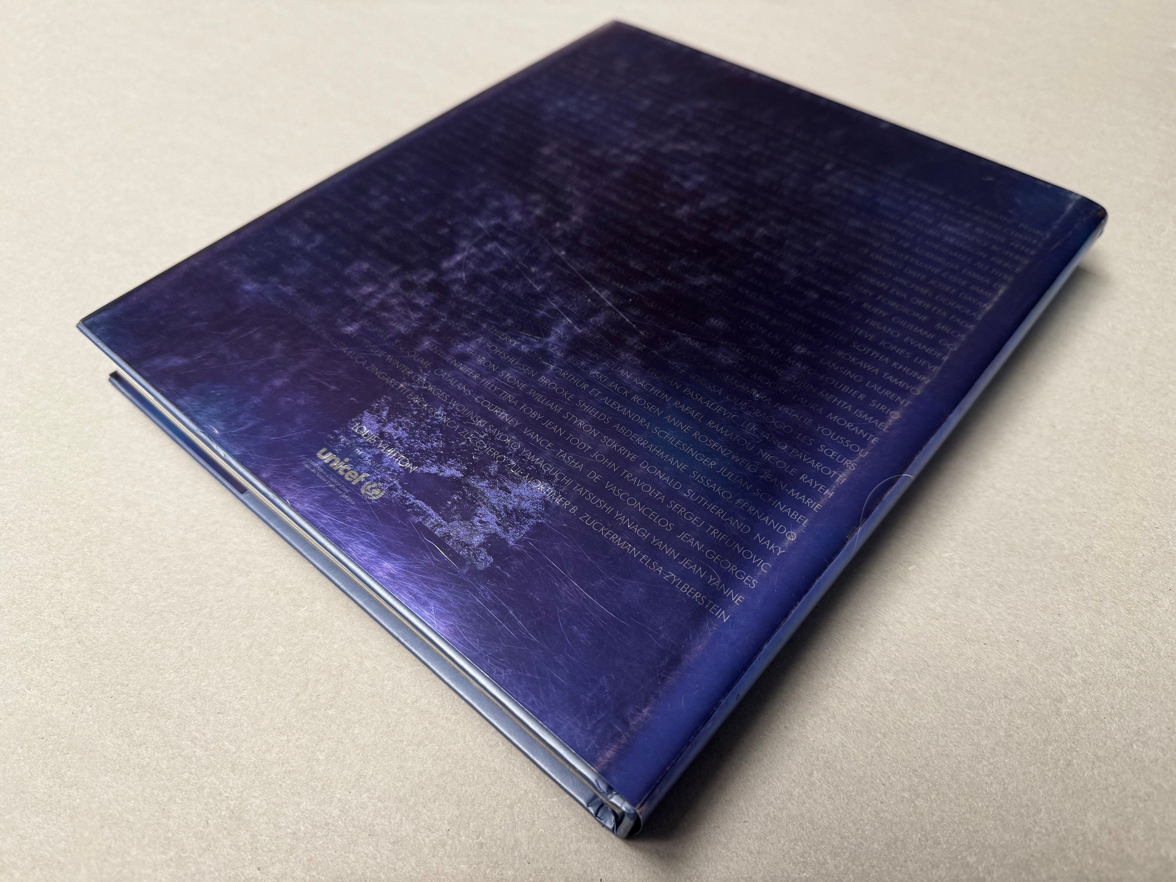 Libro- Louis Vuitton “Rebonds” Unicef