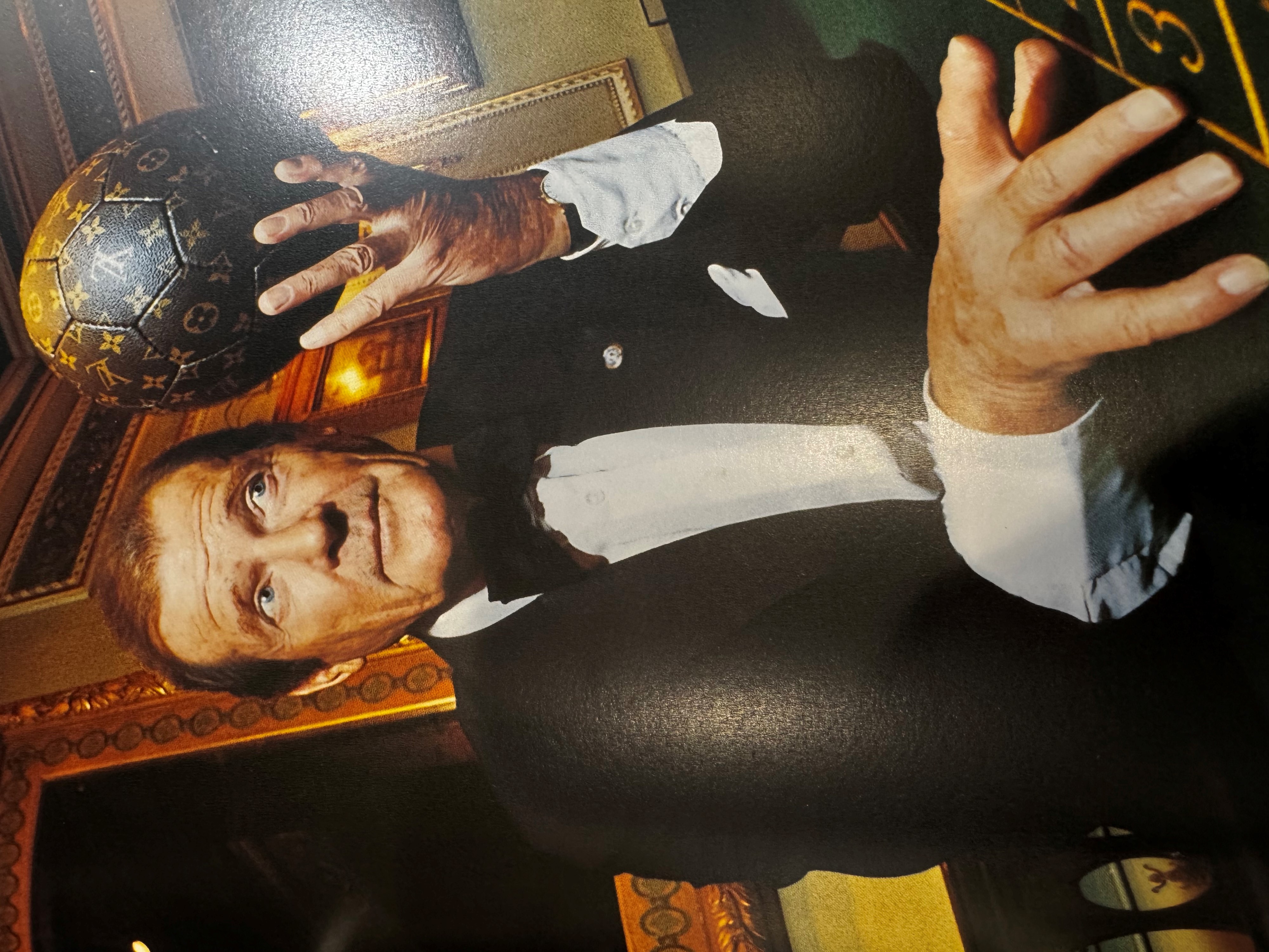 Libro- Louis Vuitton “Rebonds” Unicef