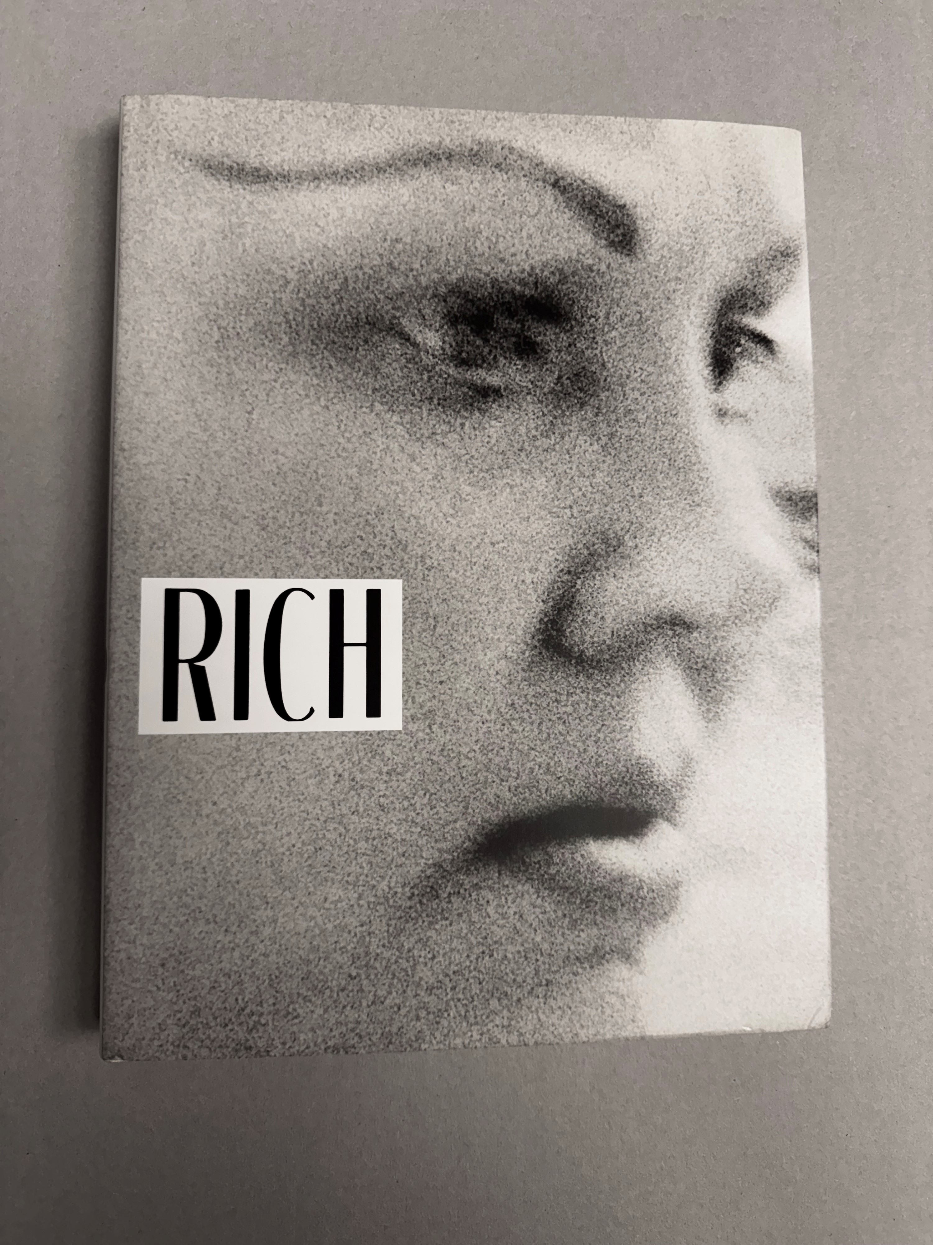 Libro - “Rich and Poor”