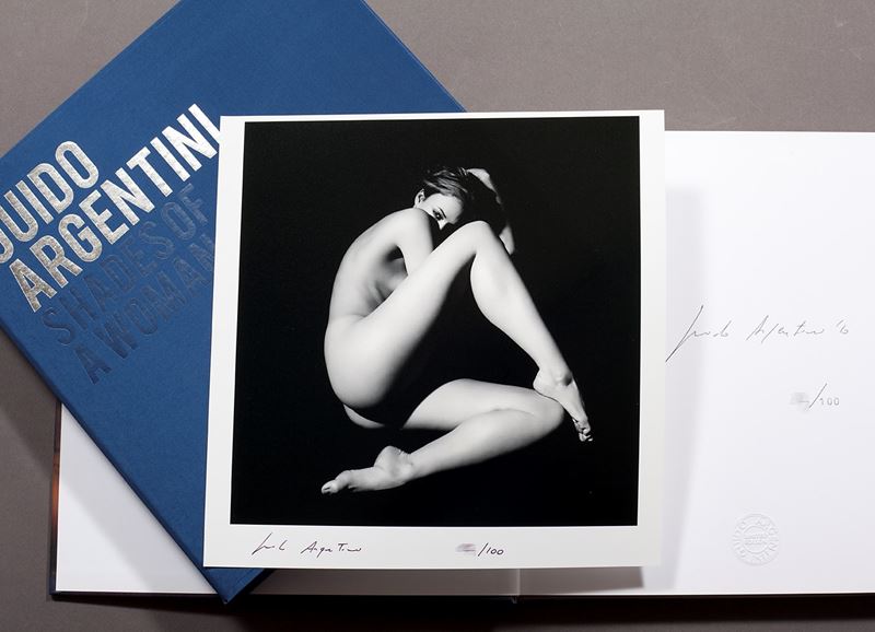 “Shades of a Woman” Collector’s edition - Libro e stampa autografta