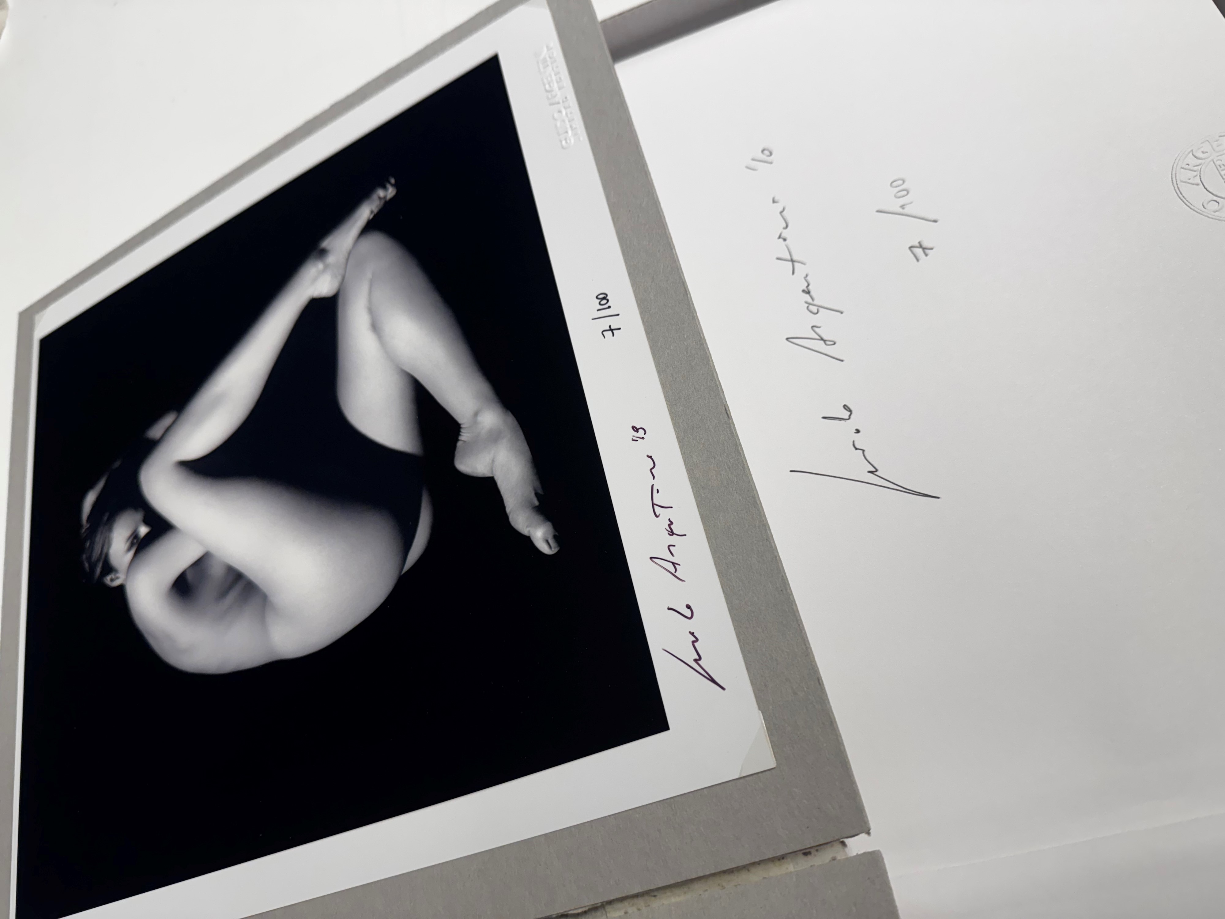 “Shades of a Woman” Collector’s edition - Libro e stampa autografta
