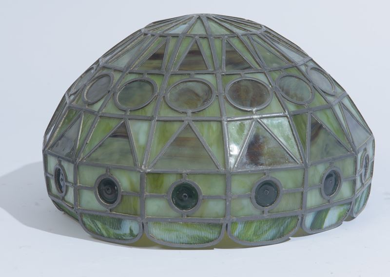 Paralume nello stile di Tiffany Studios, vetro verde chiaro, XX secolo