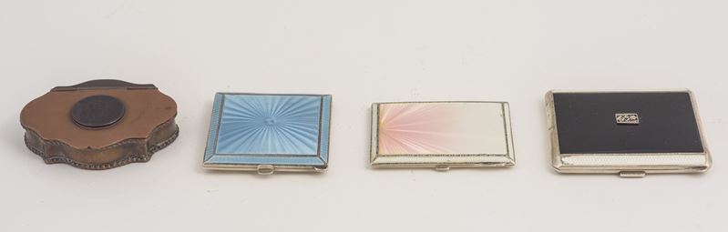 Set di sei contenitori in argento