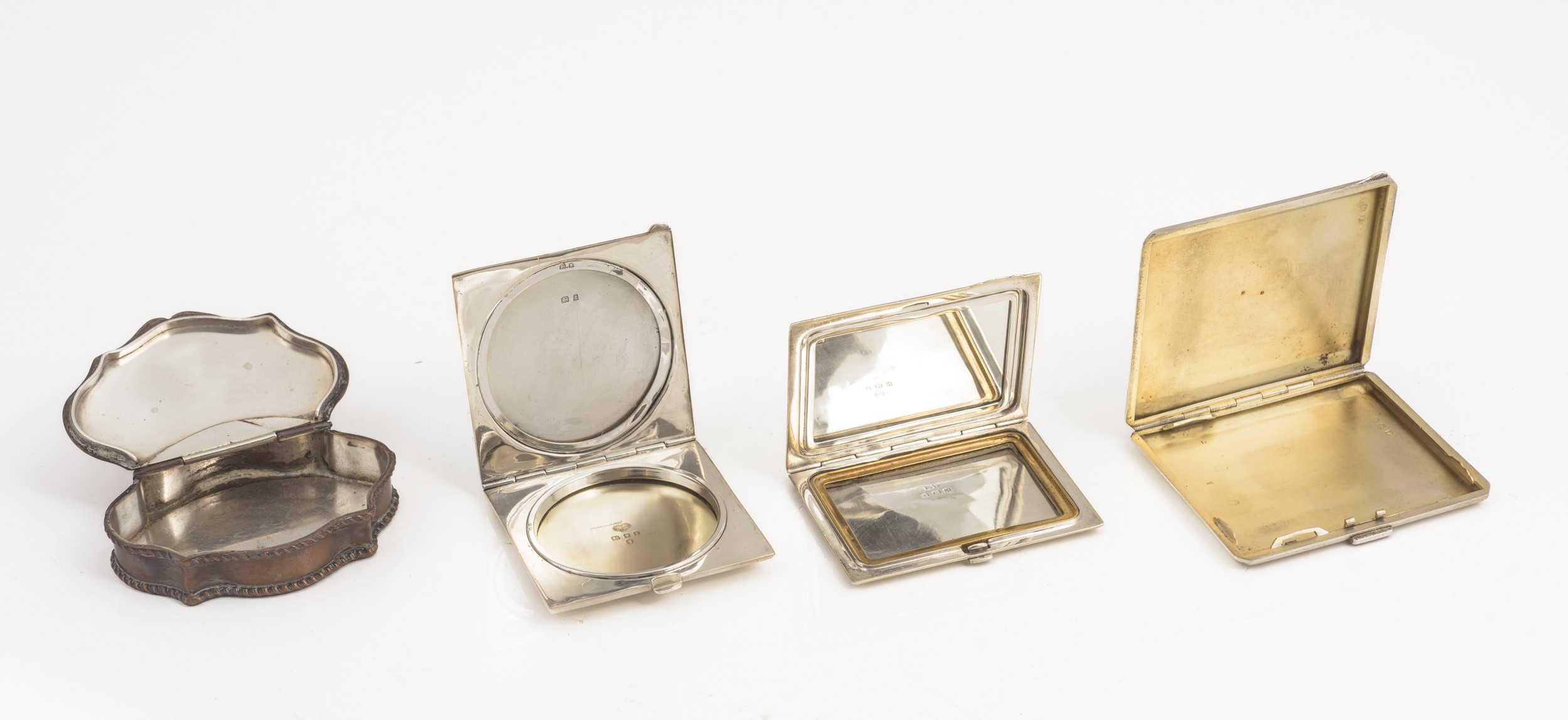 Set di sei contenitori in argento