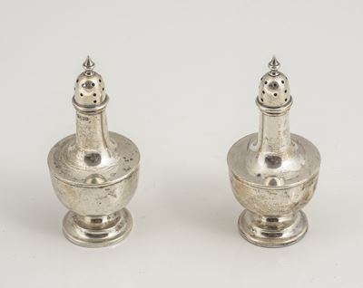Sale e pepe, set in argento del XX secolo