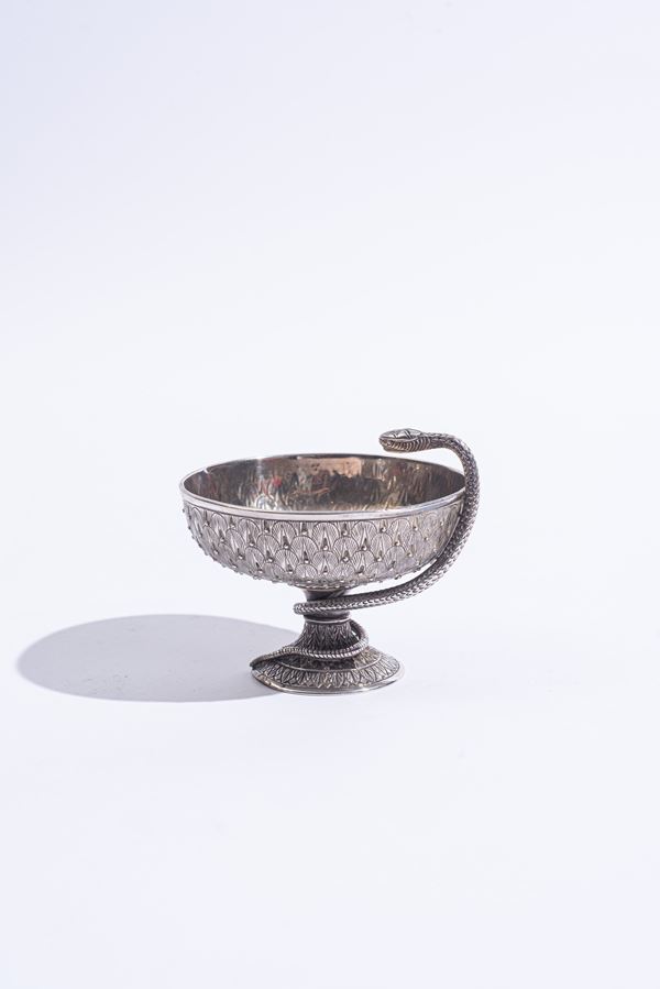 Piccola coppa in argento