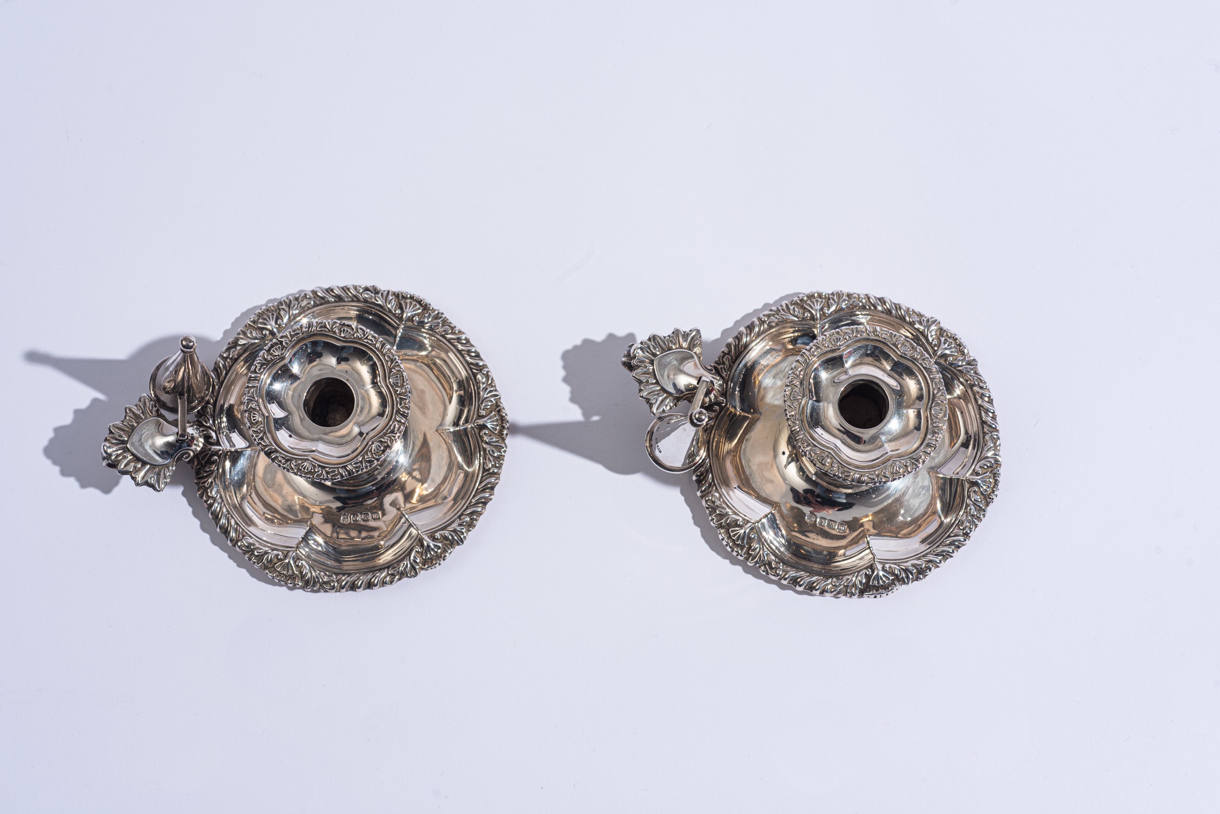 Coppia di bugie in argento