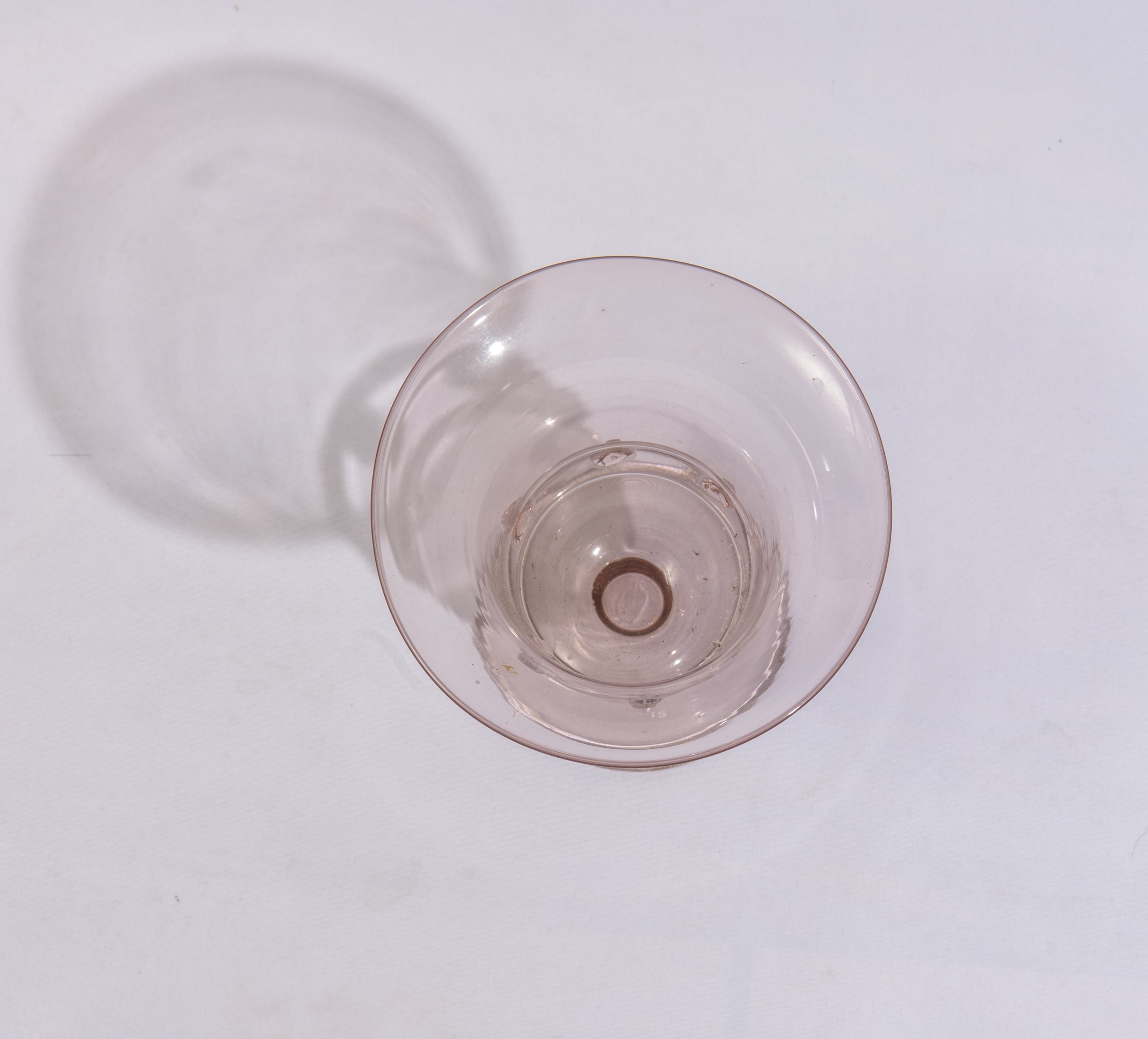 Giacomo Cappellin - Vaso in vetro soffiato di Murano, ciclamino