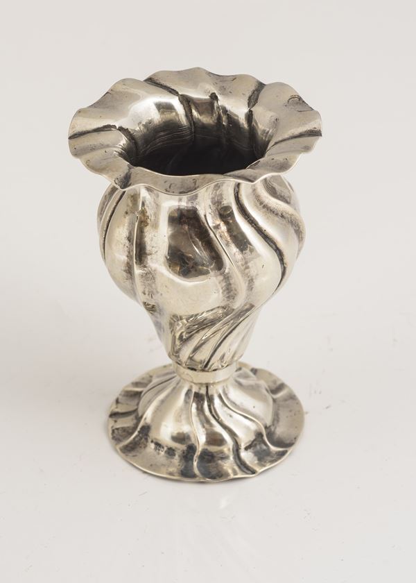 Vasetto monofiore in argento