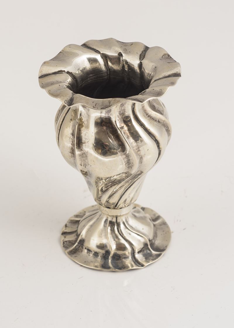 Vasetto monofiore in argento