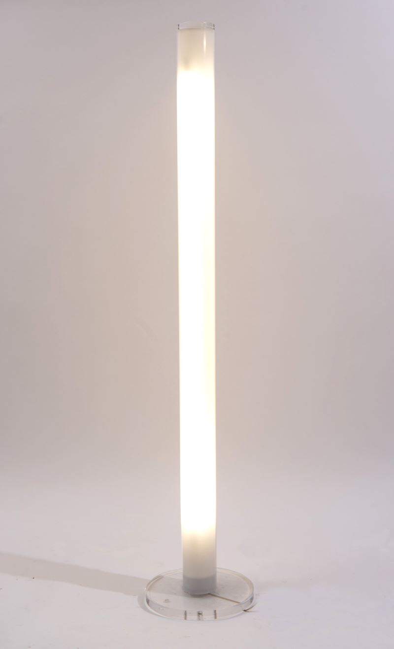 Lampada da terra in plexiglass, anni '80 del XX secolo