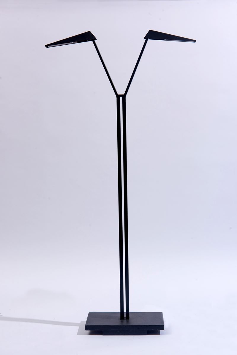 Roberto Marcatti - Lampada da terra mod. 'Zeus', metallo verniciato nero